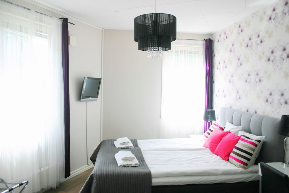 Standard Double Room, 1 Double or 2 Twin Beds, Non Smoking photo 3