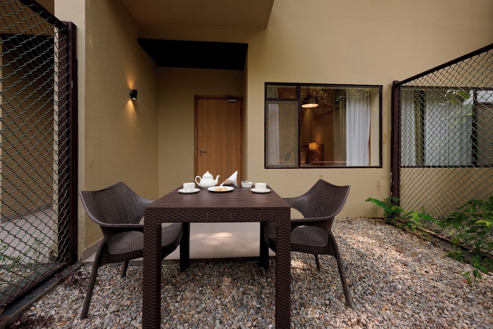 Deluxe Double With Sit Out Area - Photo 6