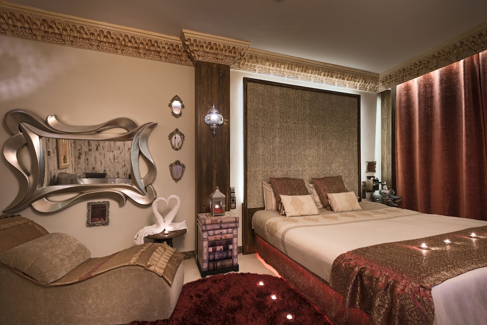 Suite, Terrace (Casablanca Sensual)