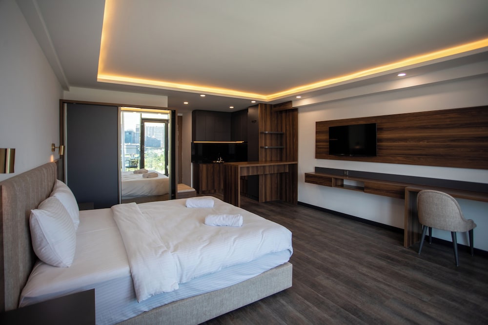 Premium Twin Room photo 2