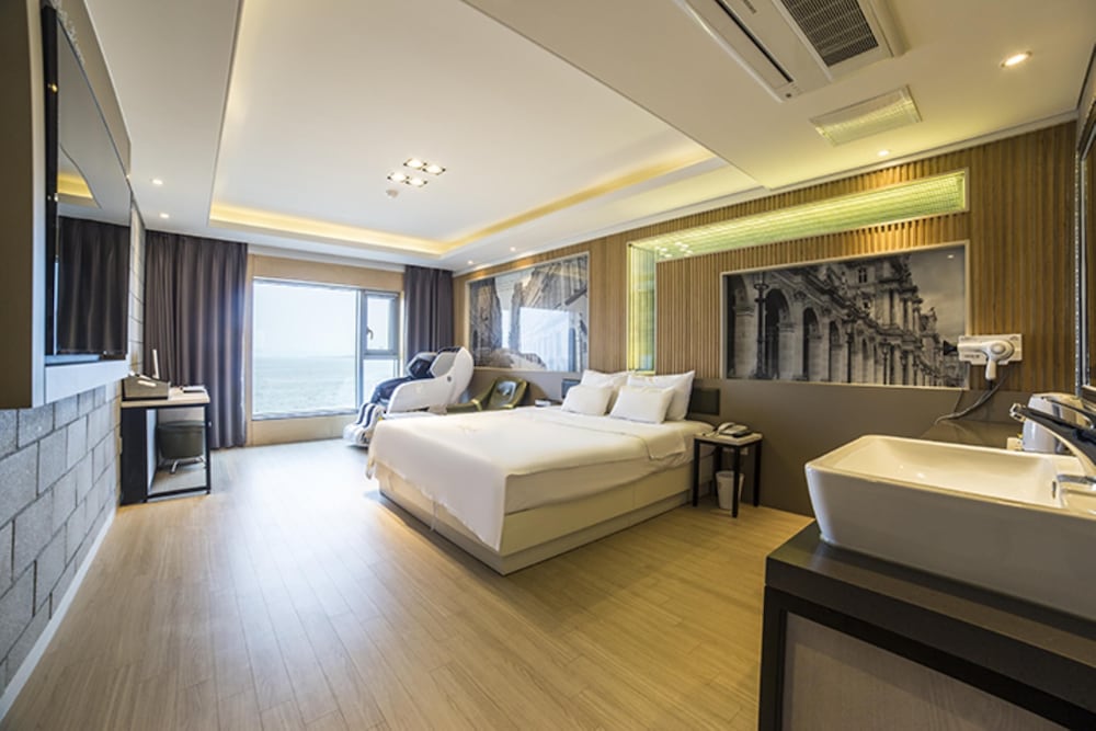 Premium Double Room, Non Smoking, Ocean View - Photo 1