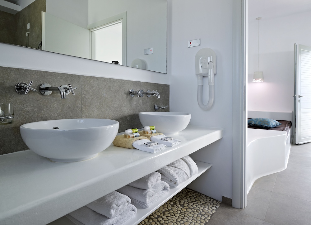 Deluxe Suite photo 3