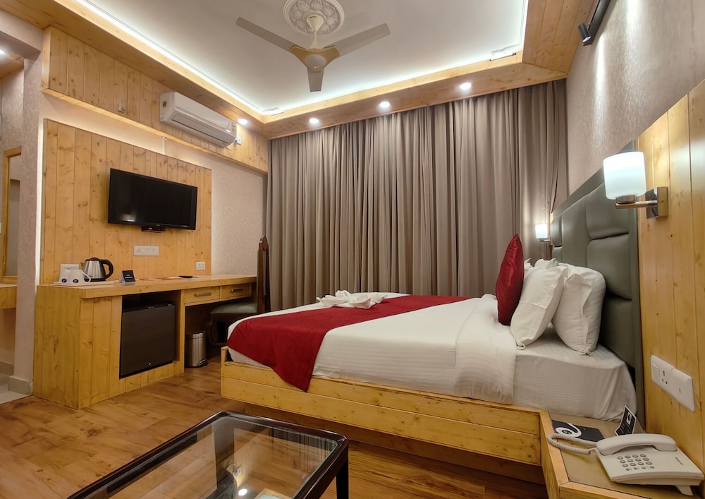 Superior Room with Balcony