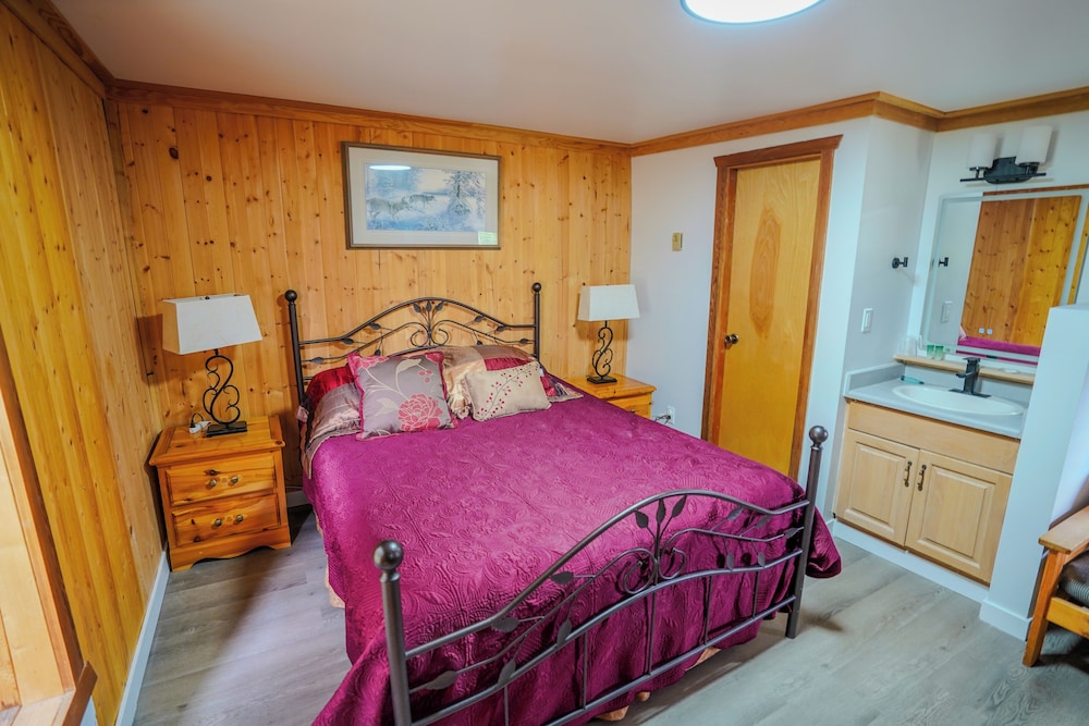 Basic Double Room photo 1
