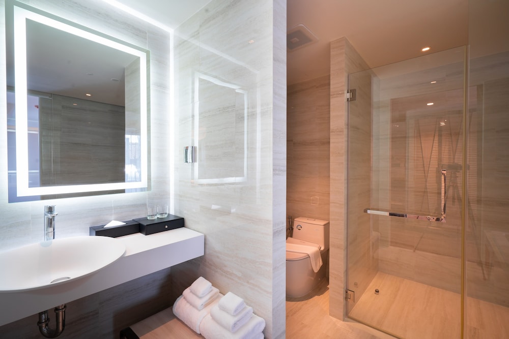 Premier Twin Bed Room - Photo 7