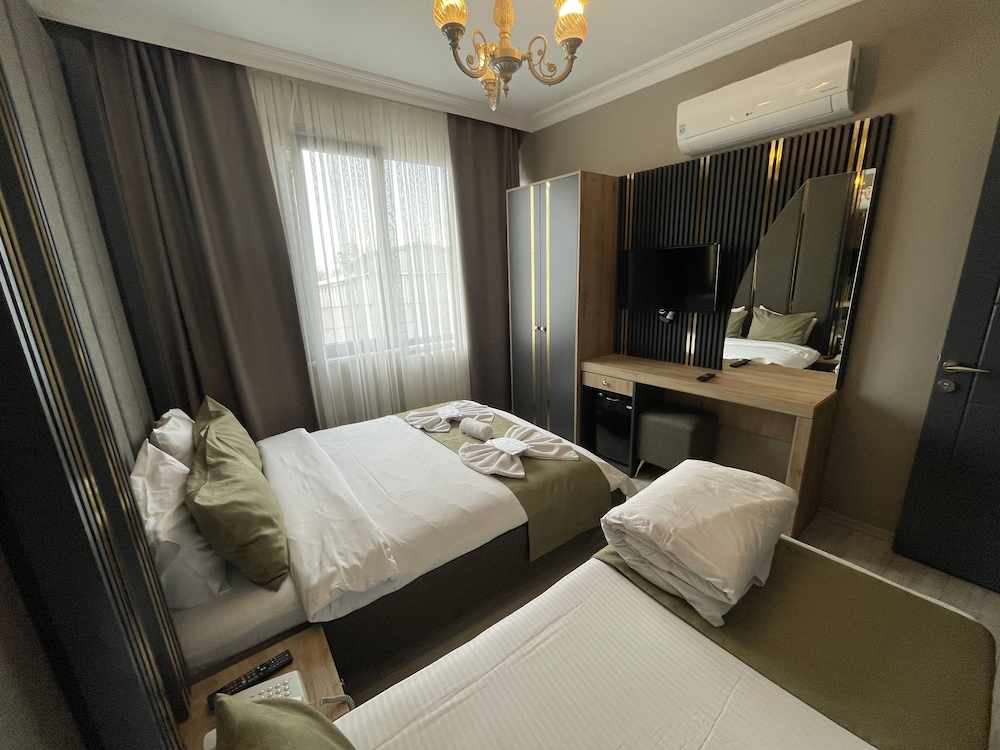 Standard Triple Room photo 2