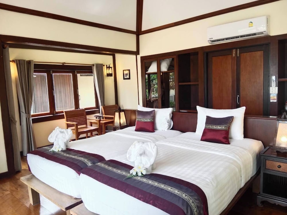 Beachfront Villa Twin photo 3