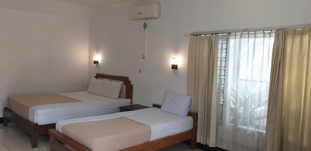 Family Triple Room photo 2