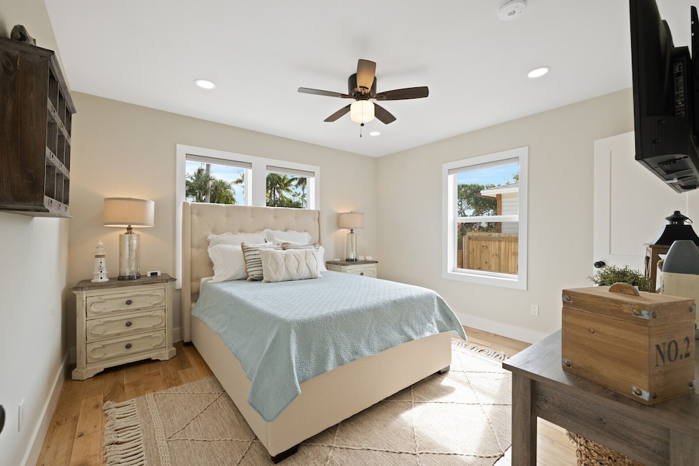 Luxury House photo 3