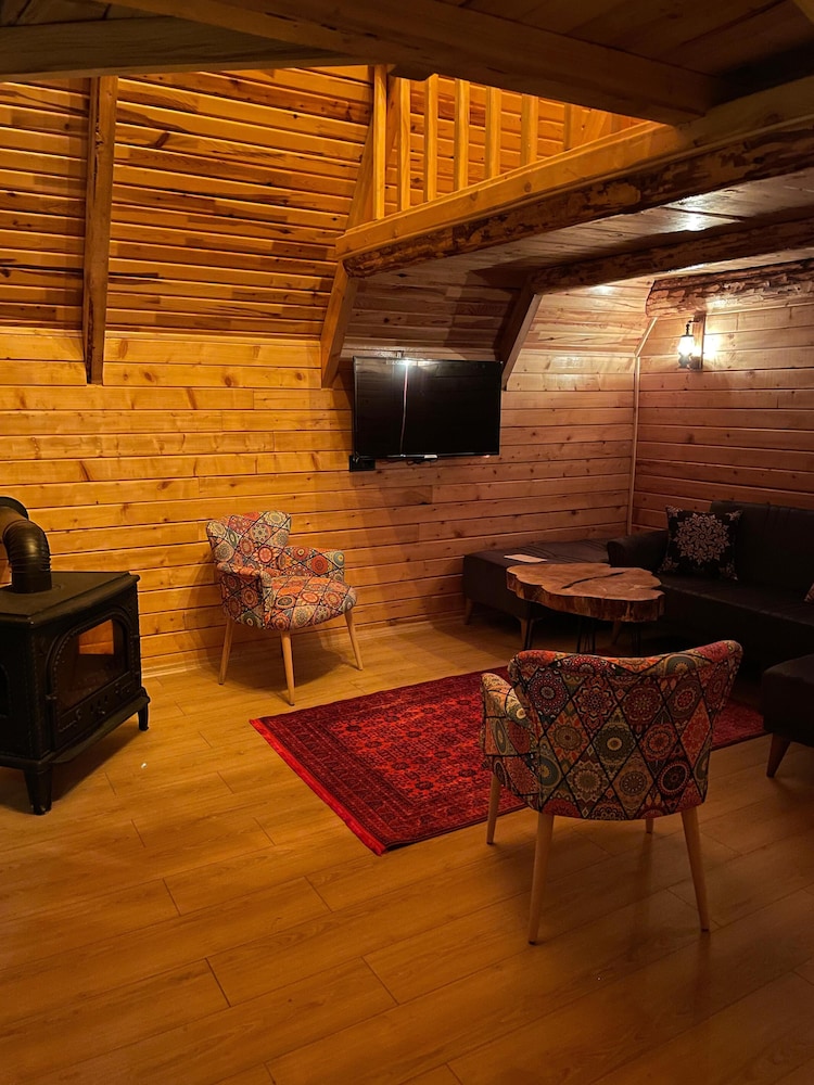 Deluxe Bungalow photo 1