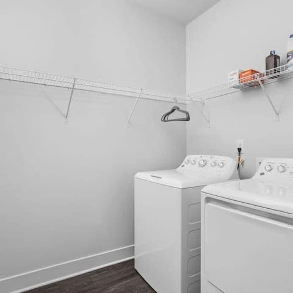 Cozysuites Stunning 4BR Next to Whole Foods, Bild 3