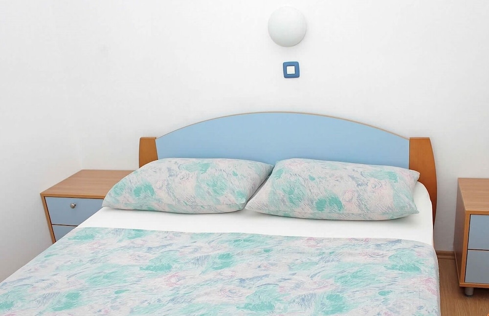 Apartment (VINK - 80 m from beach - A4(4))