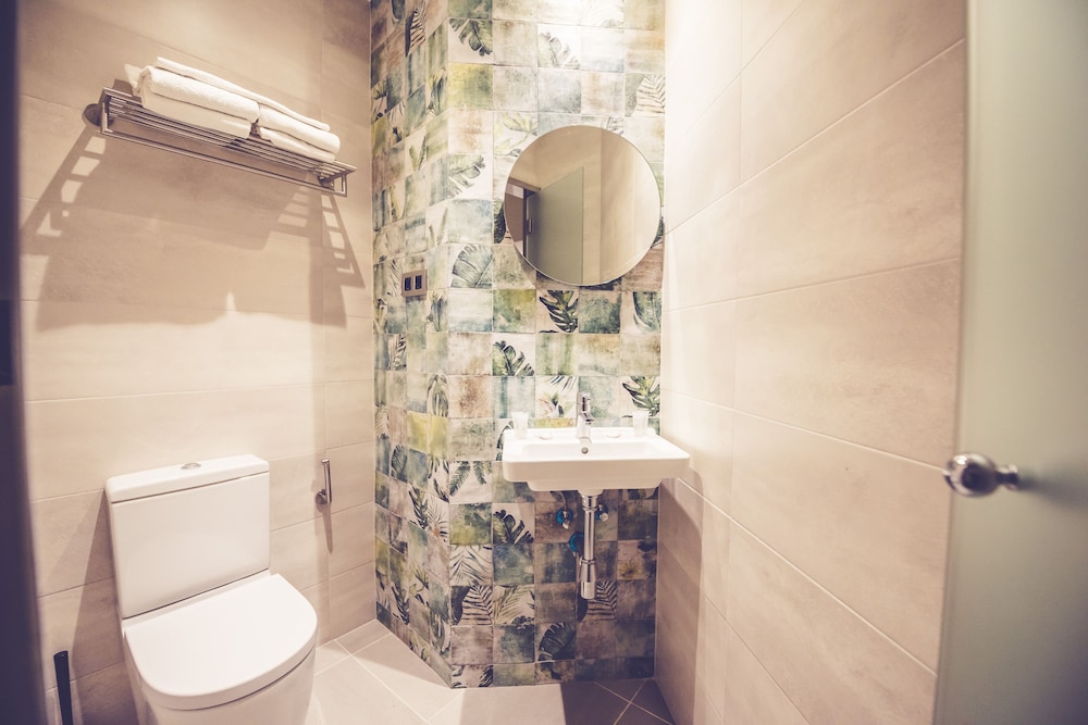 Double Room - Photo 14