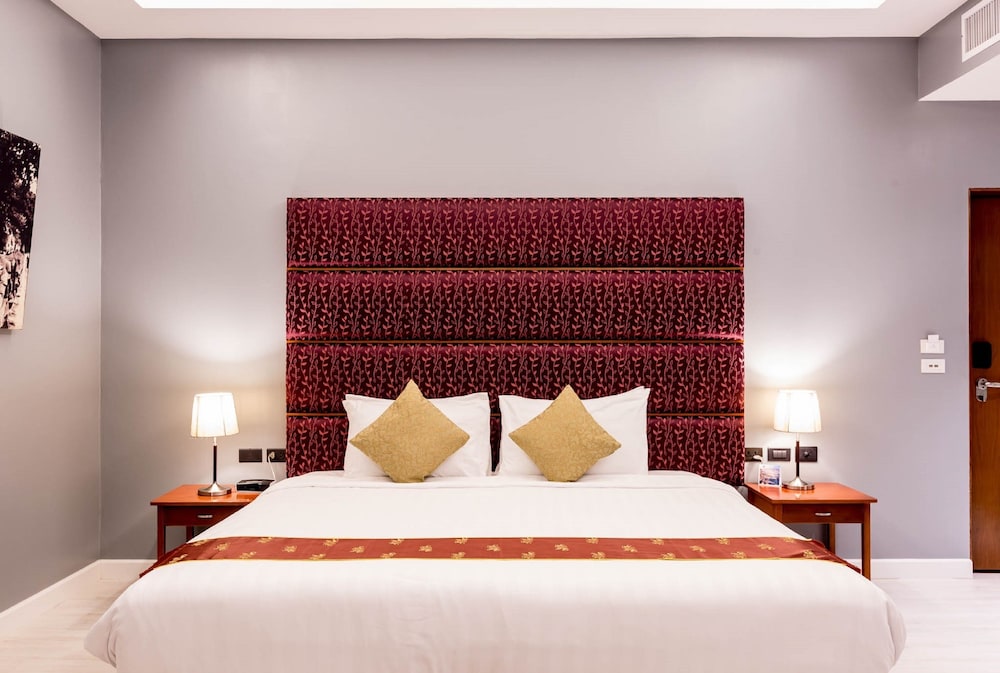 Sky Suite with Plunge Pool - Photo 1