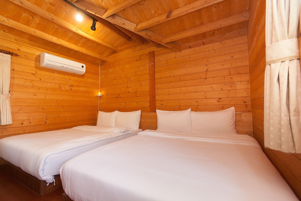 Deluxe Quadruple Room photo 1