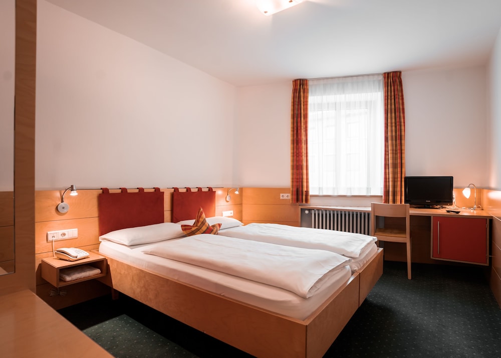 Double Room, Non Smoking photo 1