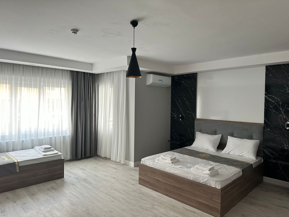 Grand Room photo 3