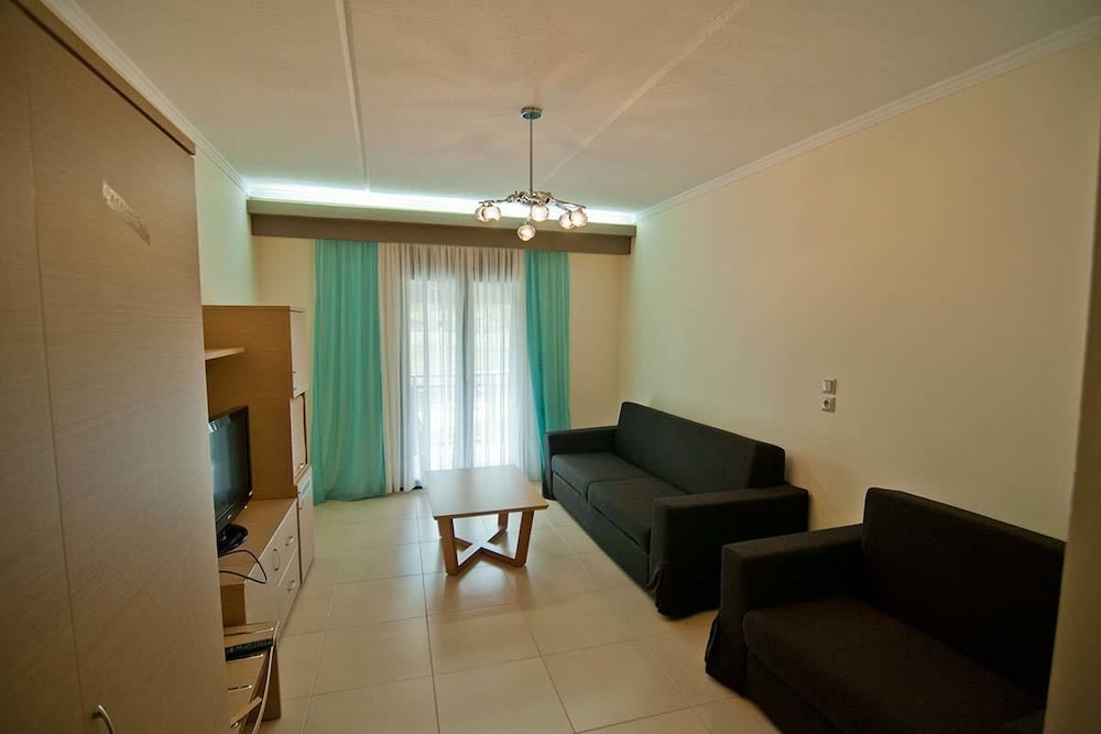 Suite, 1 Bedroom photo 2