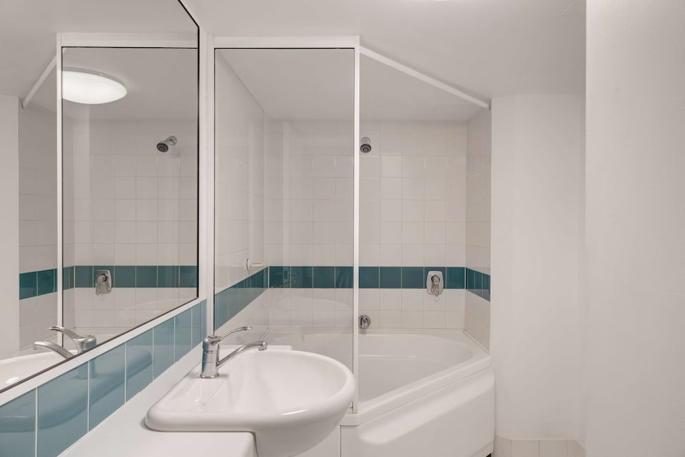 Standard Apartment, 2 Bedrooms - Photo 13