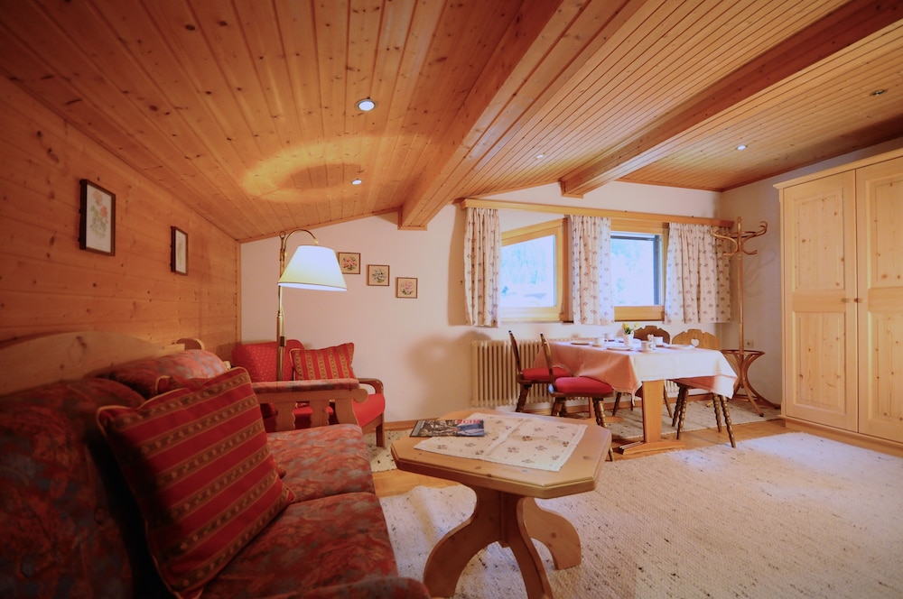 Family Apartment, 1 Bedroom, Mountain View (Campello, incl. end cleaning fee €55) photo 3