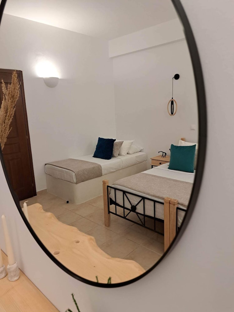 Standard Triple Room (Internal)