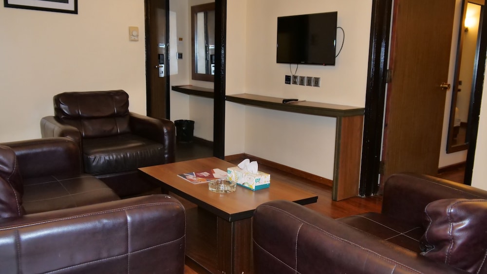 Junior Studio Suite photo 3
