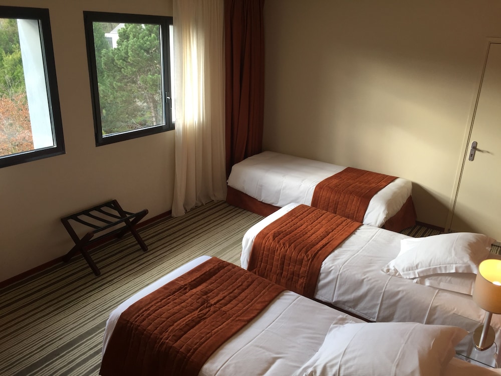 Twin Room (South Side) photo 2