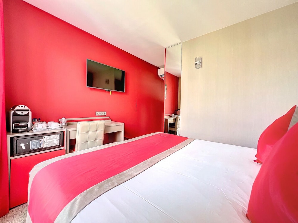 Family Room, 1 King Bed, Non Smoking (Twin bed on request)