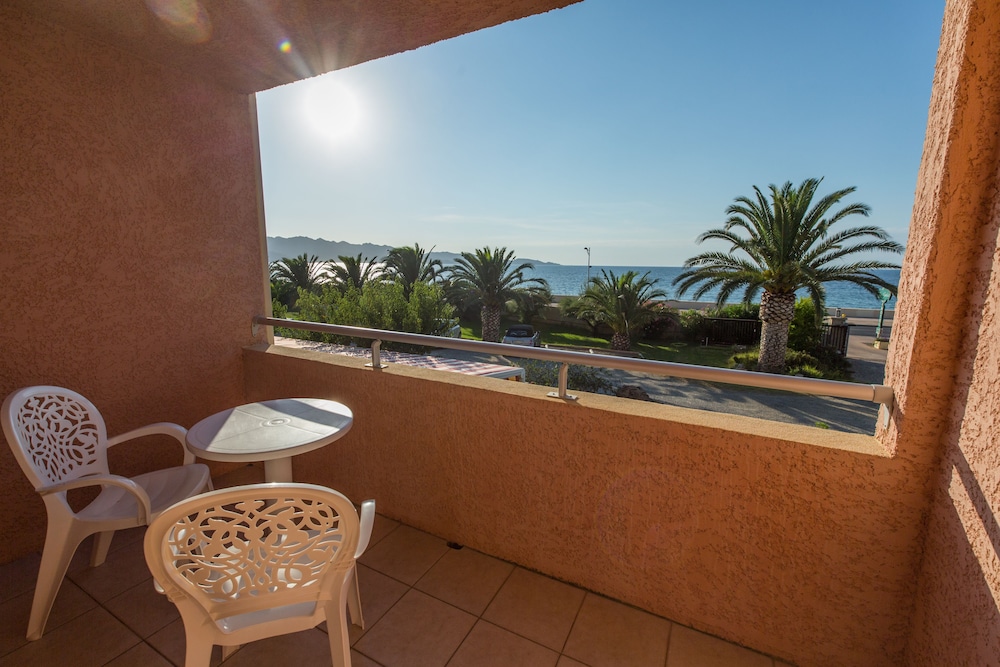Double or Twin Room, Sea View photo 3