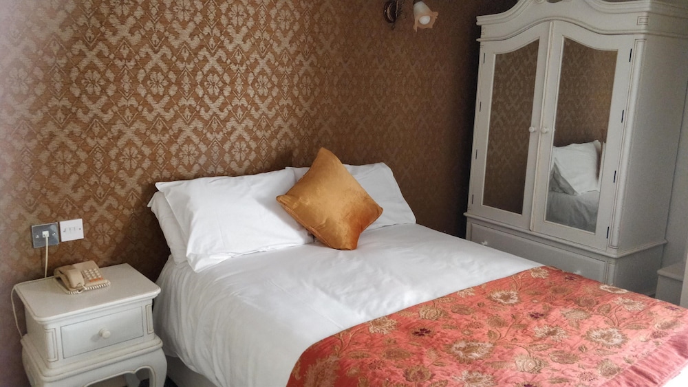 Economy Double Room photo 1