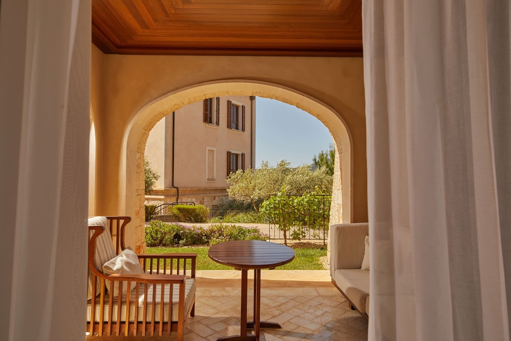 Junior Suite, Garden View