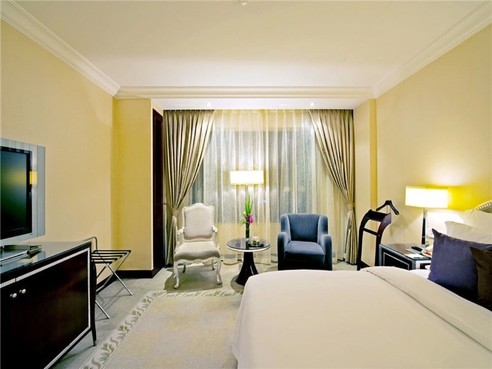Executive Deluxe Room - Photo 1