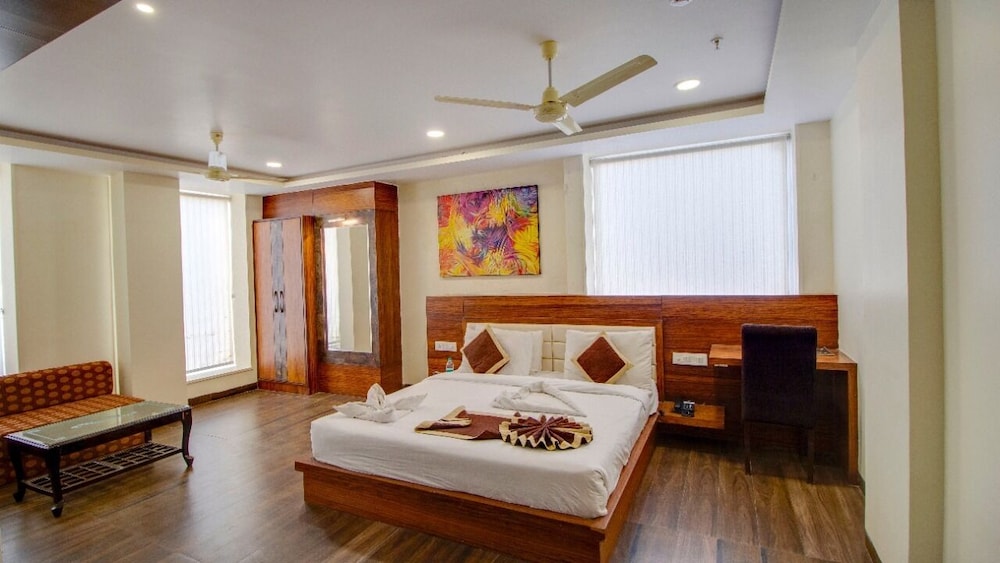 Luxury Room, 1 Queen Bed, Non Smoking