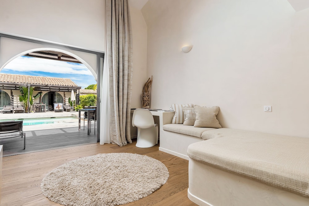 Luxury Room