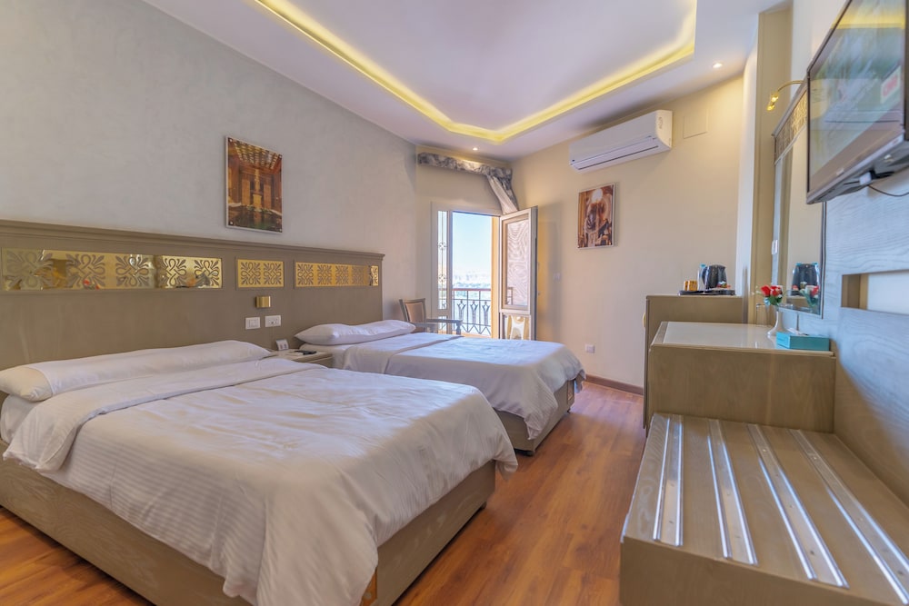 Standard Twin Room Nile View - Photo 1