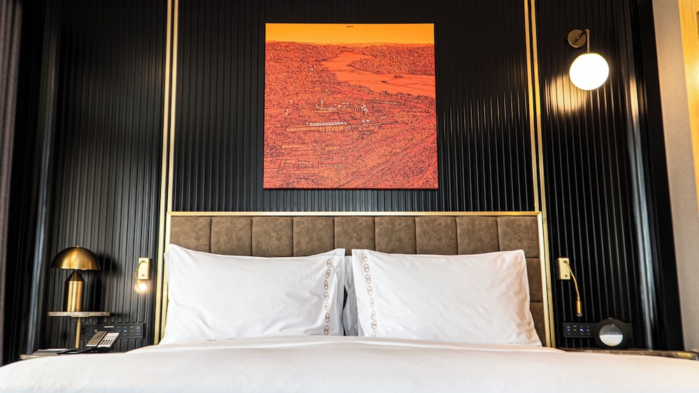 Signature Suite, 1 Bedroom, Terrace (Bosphorus View, Club Millesime Access) photo 2