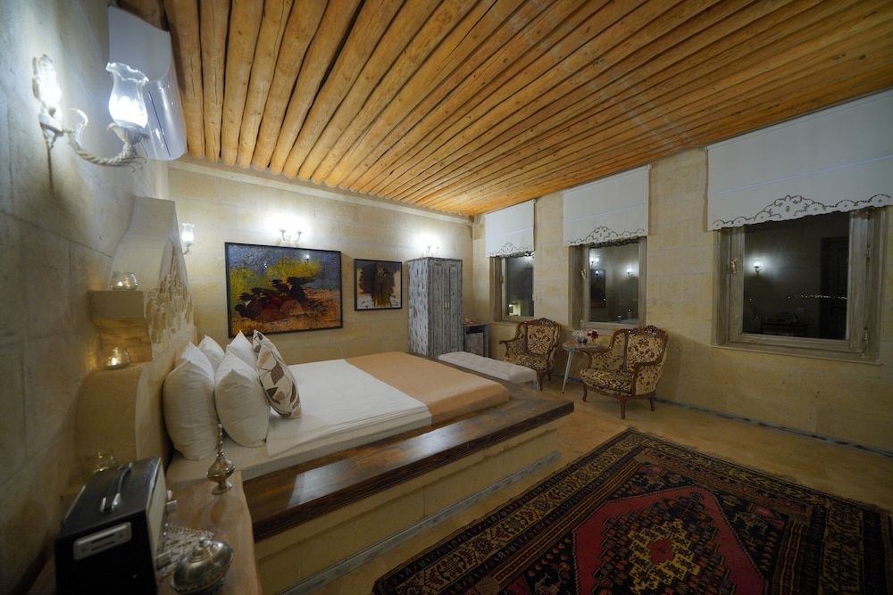 Panoramic Suite - Photo 10