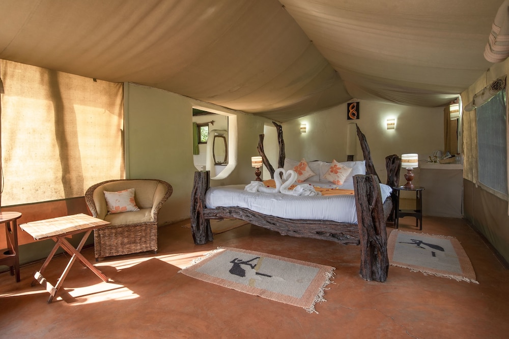 Suite, Lake View photo 1