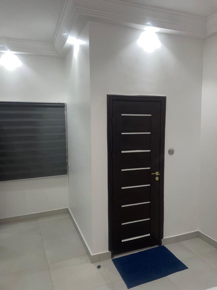 Classic Apartment, 2 Bedrooms, Garden View, Ground Floor photo 2