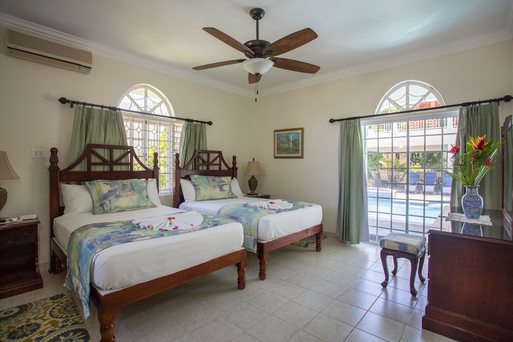 Deluxe Villa, Private Pool (8 Bedrooms) photo 2