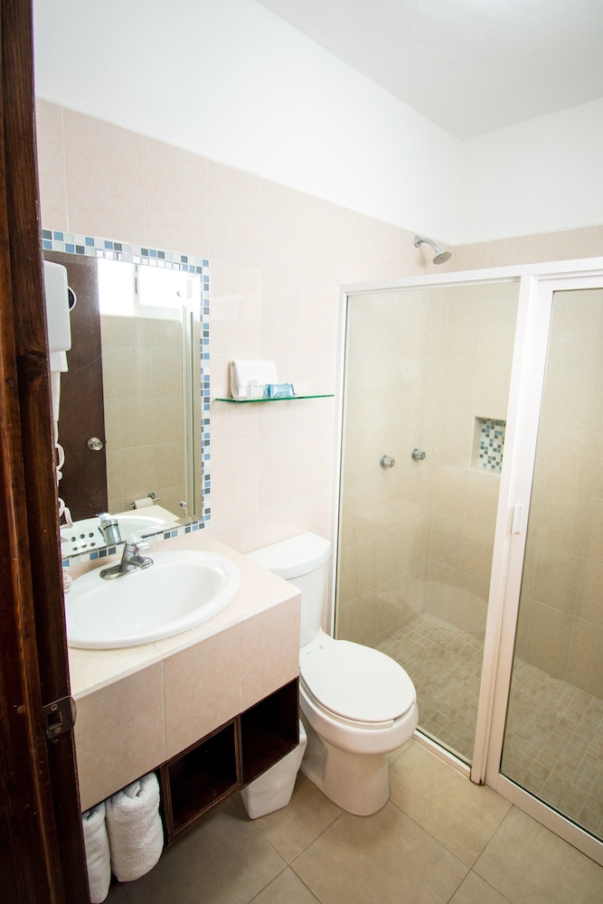 Superior Room (Gold) - Photo 14
