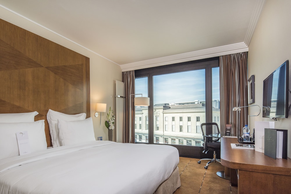 Available room