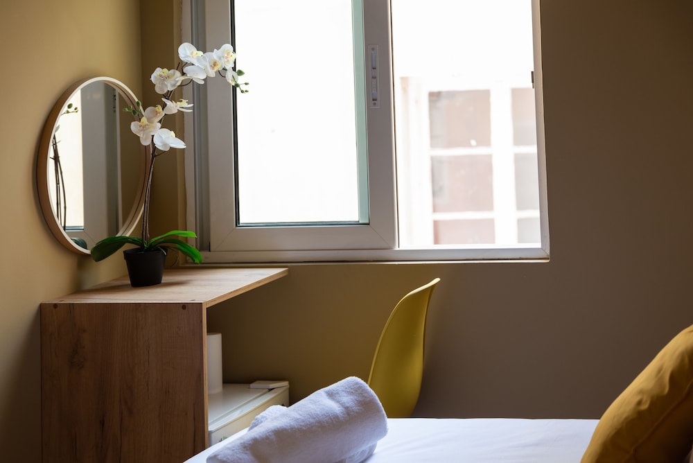 Comfort Triple Room, City View photo 3