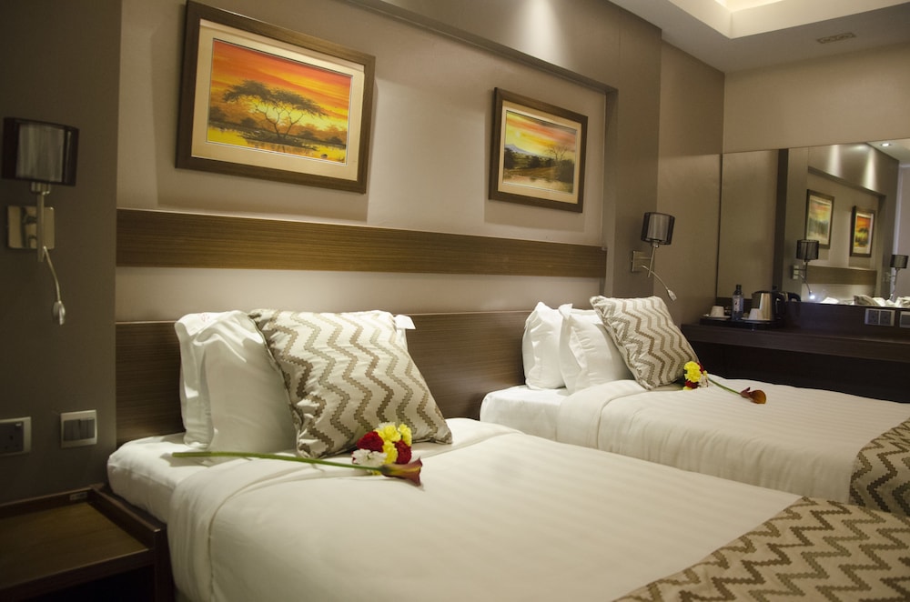 Twin Room with City View