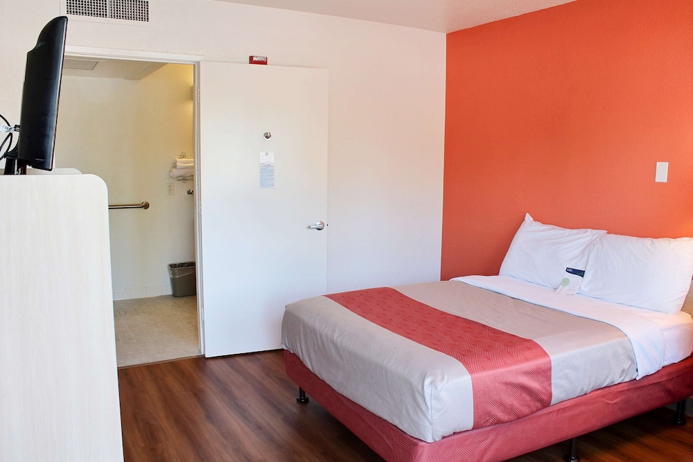 Deluxe Room, 1 Double Bed, Accessible, Non Smoking