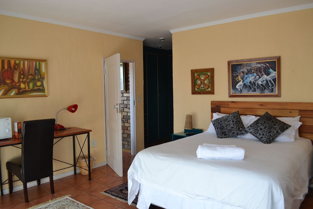 Comfort Room, 1 Bedroom (Double Room (Bath & Shower)) photo 2