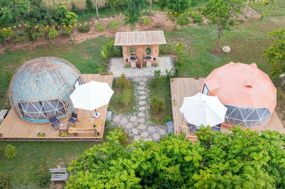 Deluxe Glamping photo 2