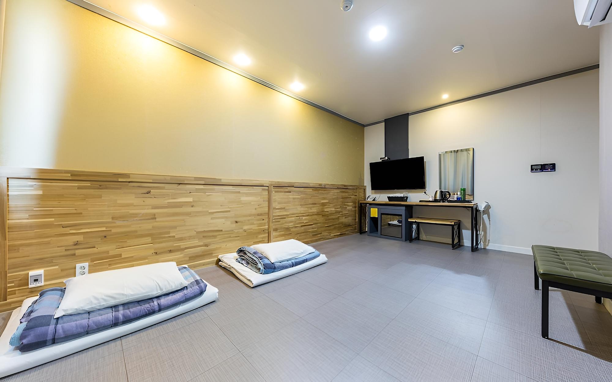 Room (Ondol Special (Bathtub Netflix Availa) photo 1