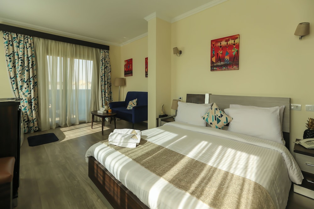 Executive Double Room, Jetted Tub (Pyramids View) - Photo 1