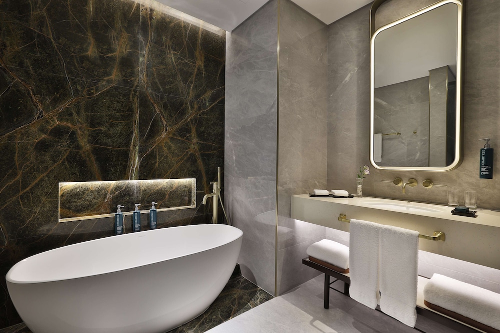 Suite, 2 Bedrooms, Burj Khalifa View